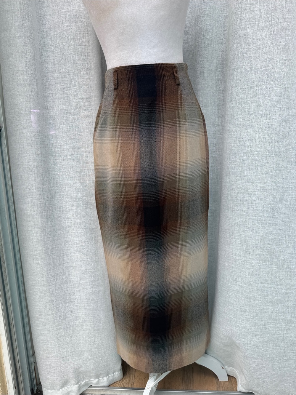 Lauren Ralph Lauren brown ombre plaid wool-blend wrap midi skirt - Picture 4 of 9